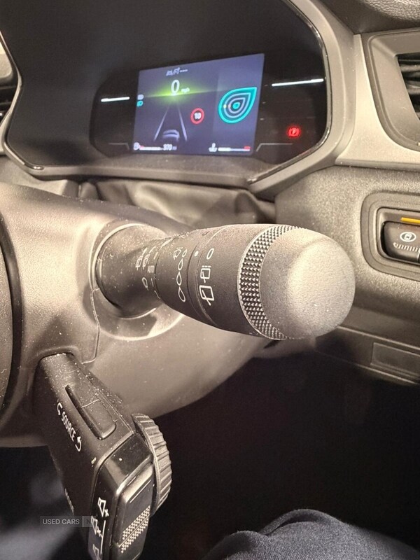 Used Renault Captur 2025 for sale - 76937043: Photo 32