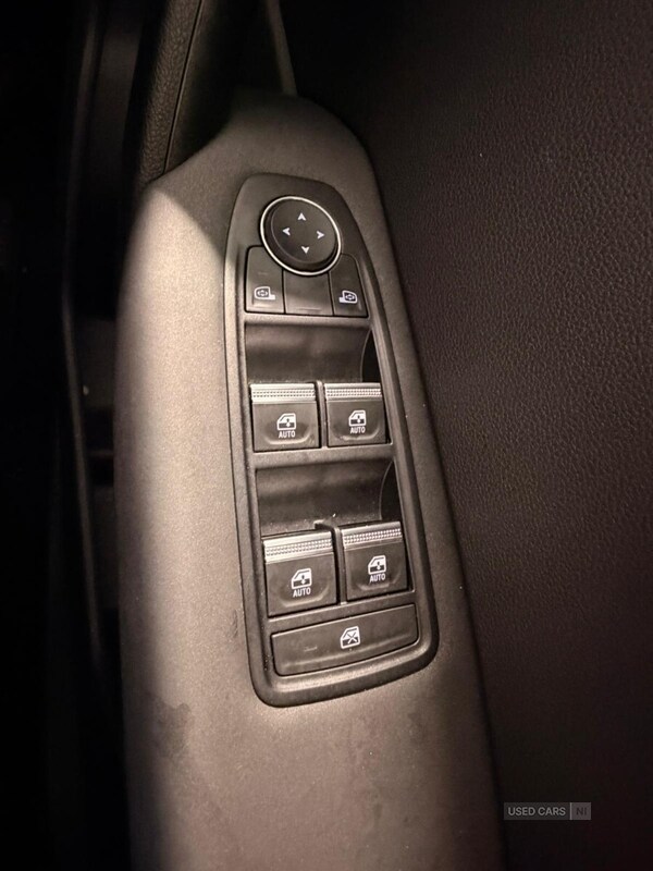 Used Renault Captur 2025 for sale - 76937043: Photo 33