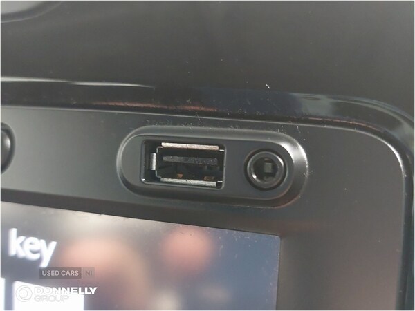 Used Renault Captur 2017 for sale - 76850605: Photo 27