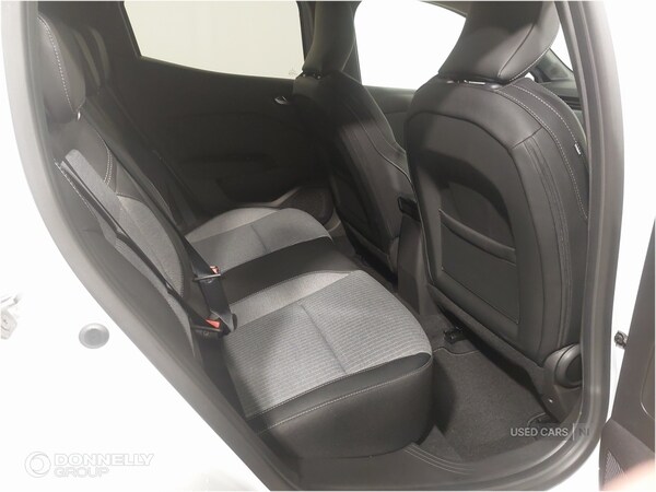 Used Renault Clio 2025 for sale - 76585918: Photo 11