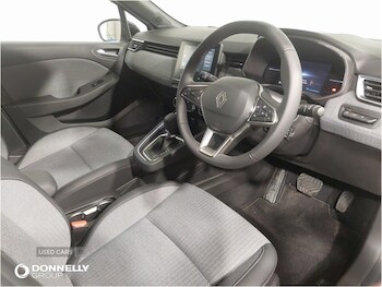 Used Renault Clio 2025 for sale - 76585918: Photo