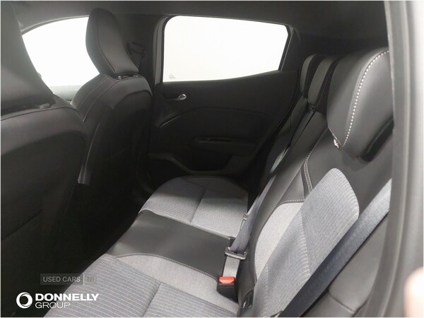 Used Renault Clio 2025 for sale - 76585918: Photo 9