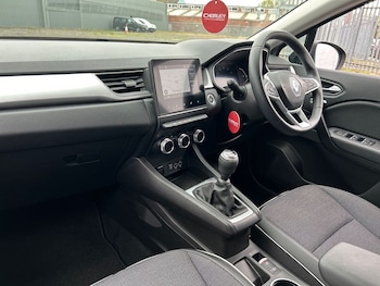 Used Renault Captur 2022 for sale - 78242455: Photo