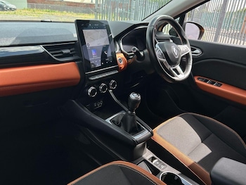 Used Renault Captur 2020 for sale - 78756211: Photo