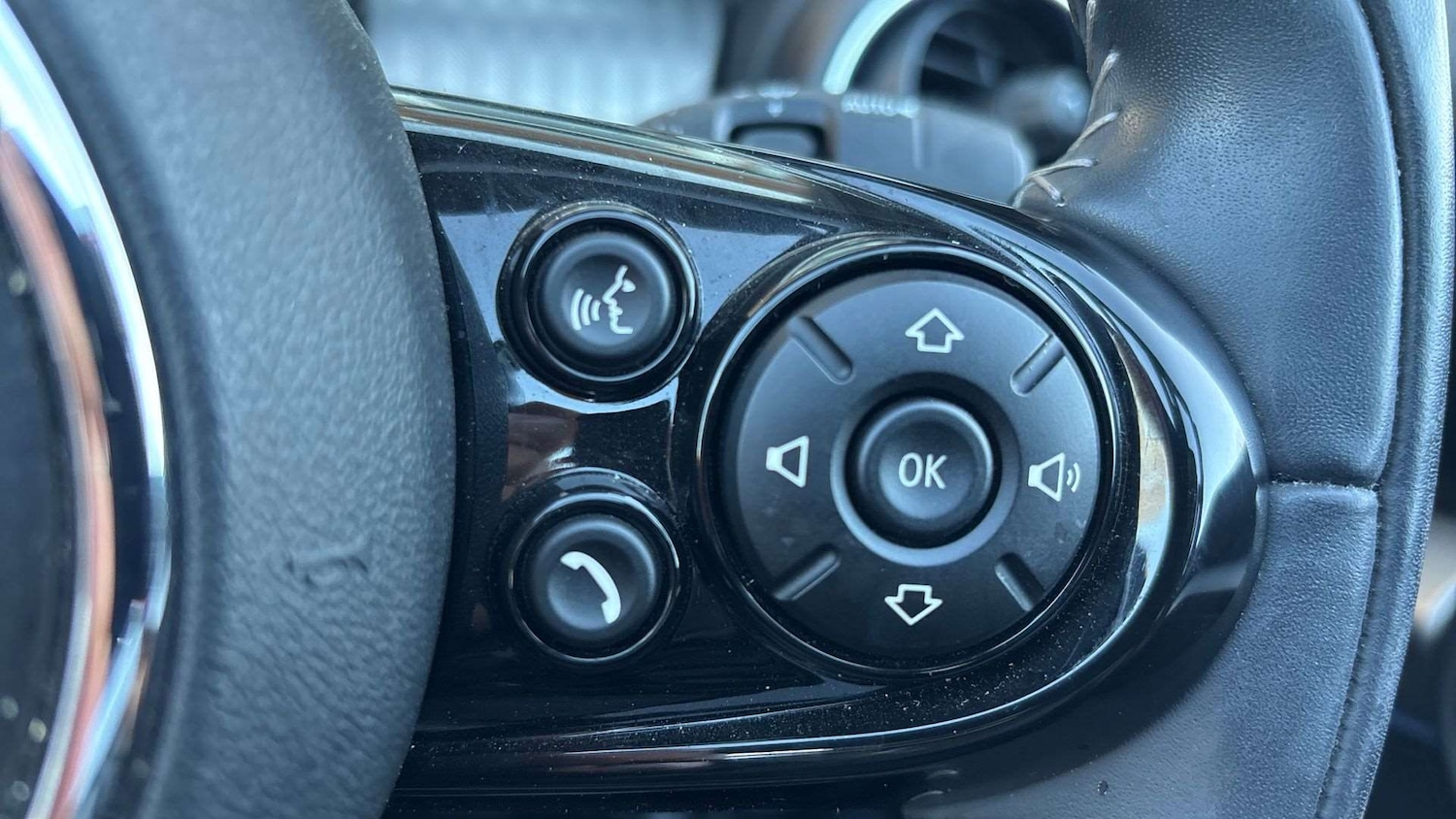 Used MINI Convertible 2020 for sale - 76804863: Photo 23