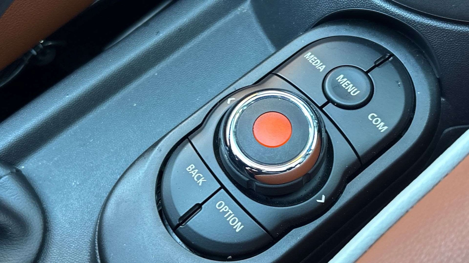 Used MINI Convertible 2020 for sale - 76804863: Photo 25