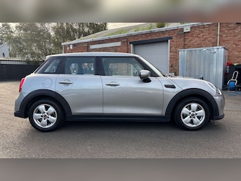 Used MINI Hatch 2023 for sale - 79486783: Photo
