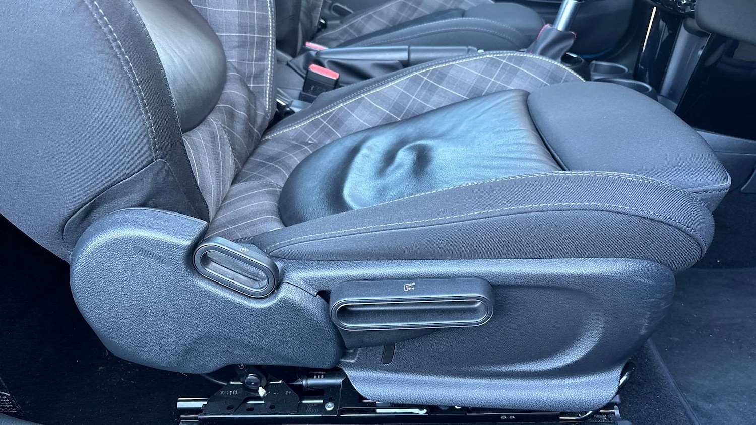 Used MINI Hatch 2018 for sale - 77093454: Photo 28