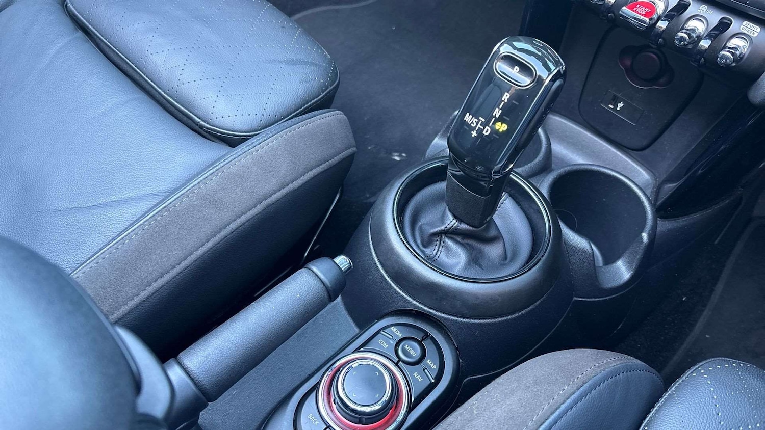 Used MINI Convertible 2021 for sale - 76804918: Photo 12