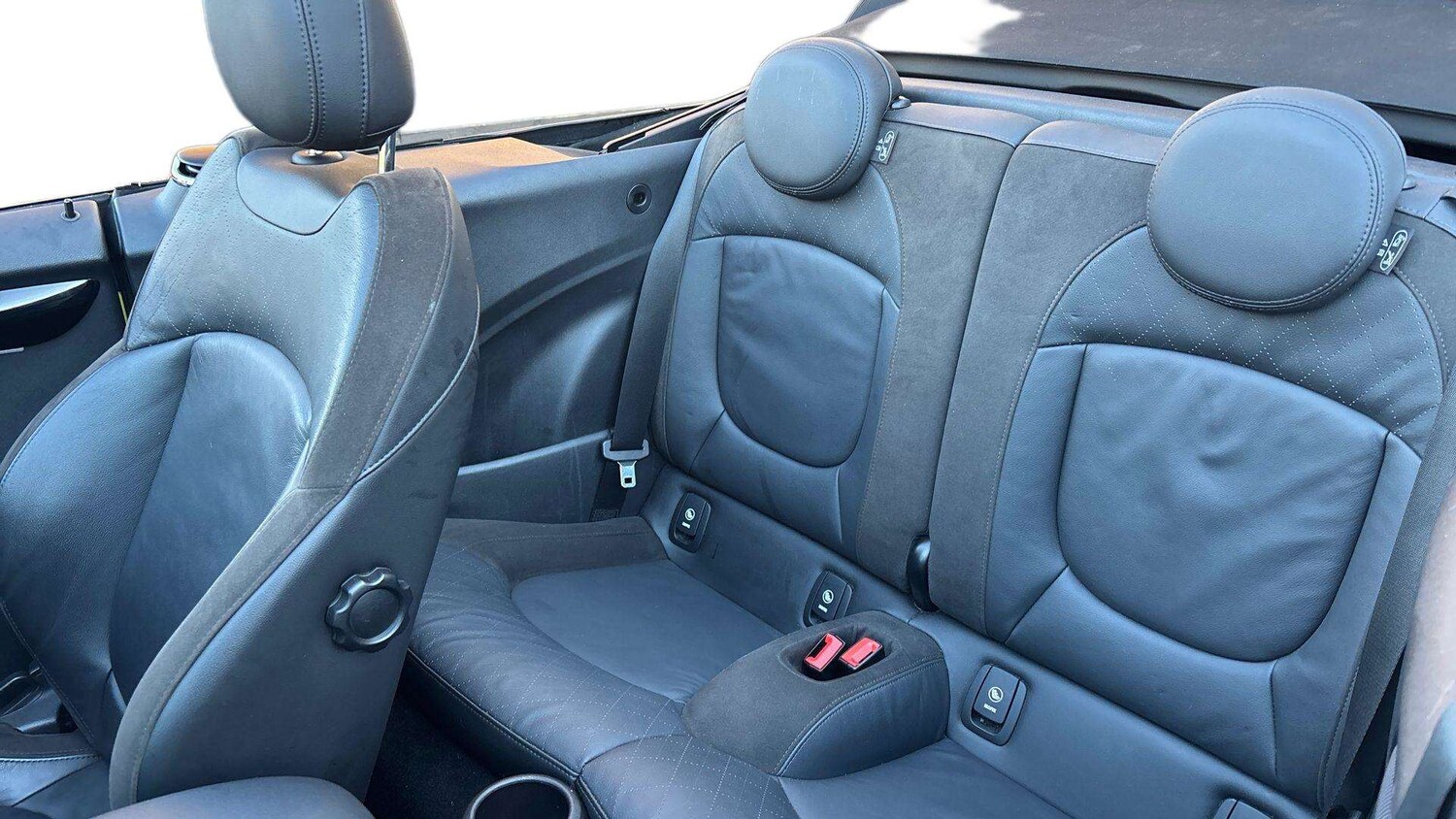 Used MINI Convertible 2021 for sale - 76804918: Photo 14