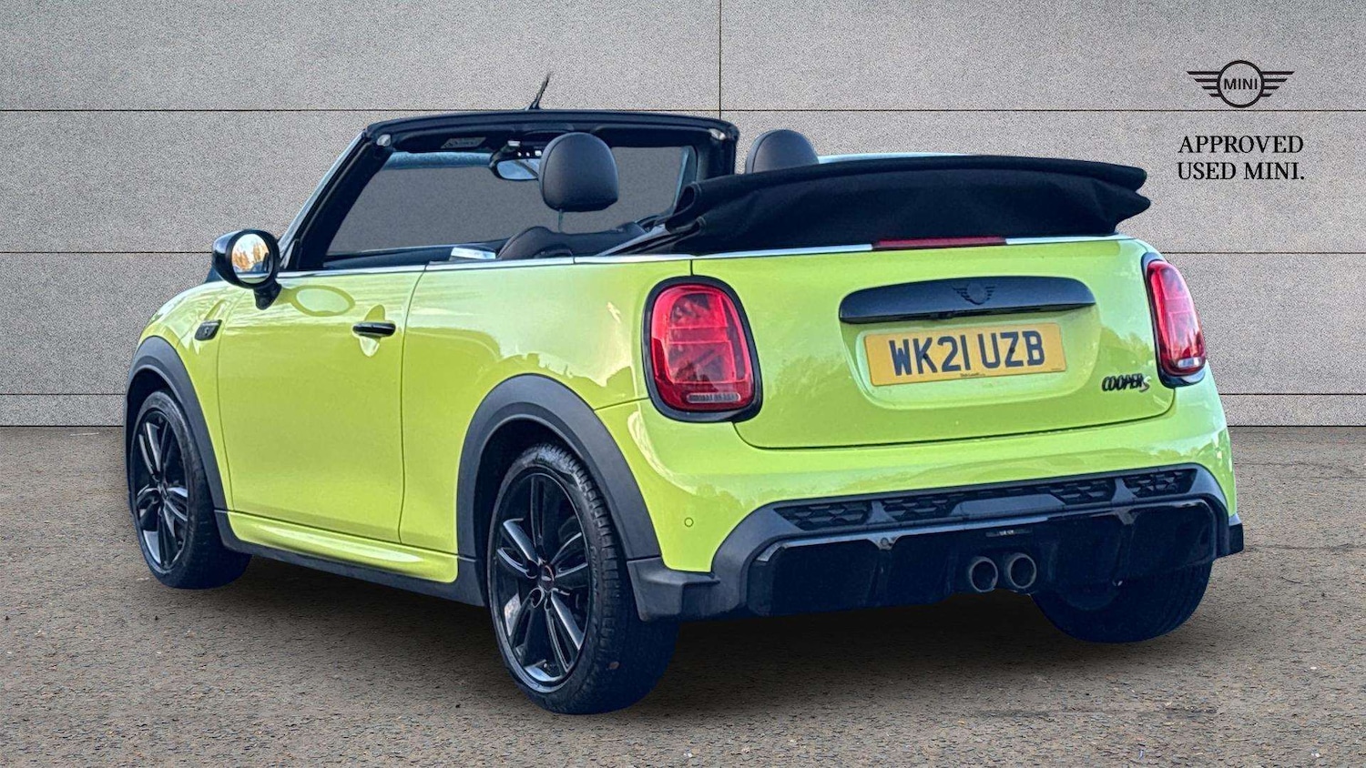 Used MINI Convertible 2021 for sale - 76804918: Photo 2