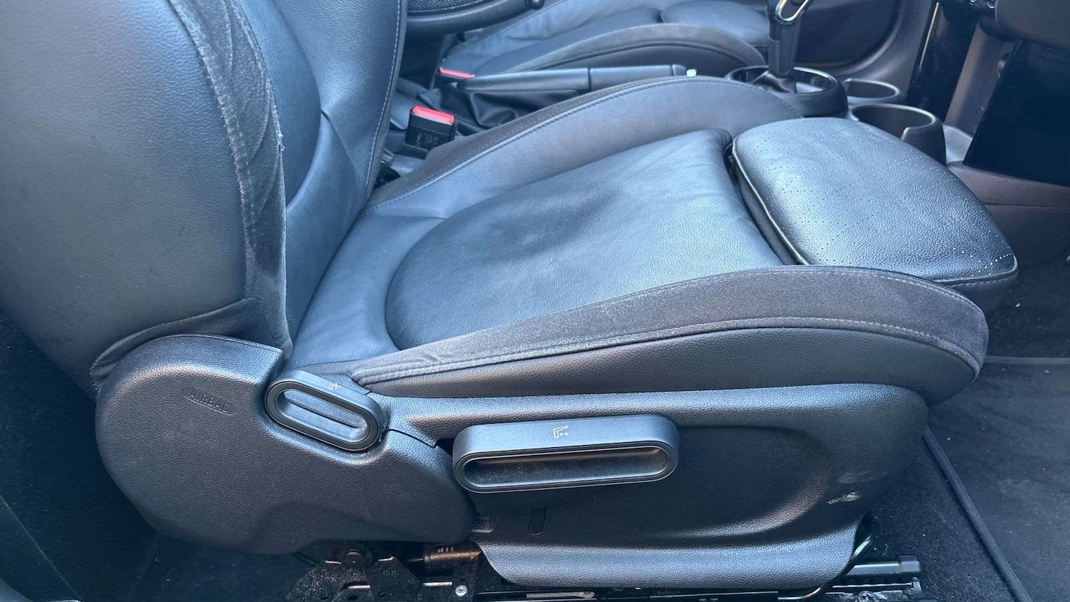 Used MINI Convertible 2021 for sale - 76804918: Photo 28