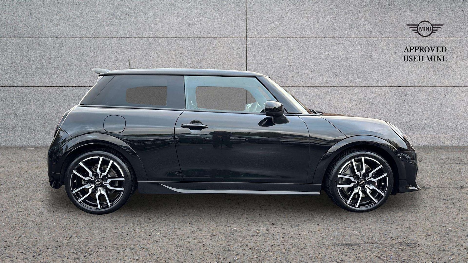 Used MINI Cooper 2025 for sale - 76390624: Photo 4