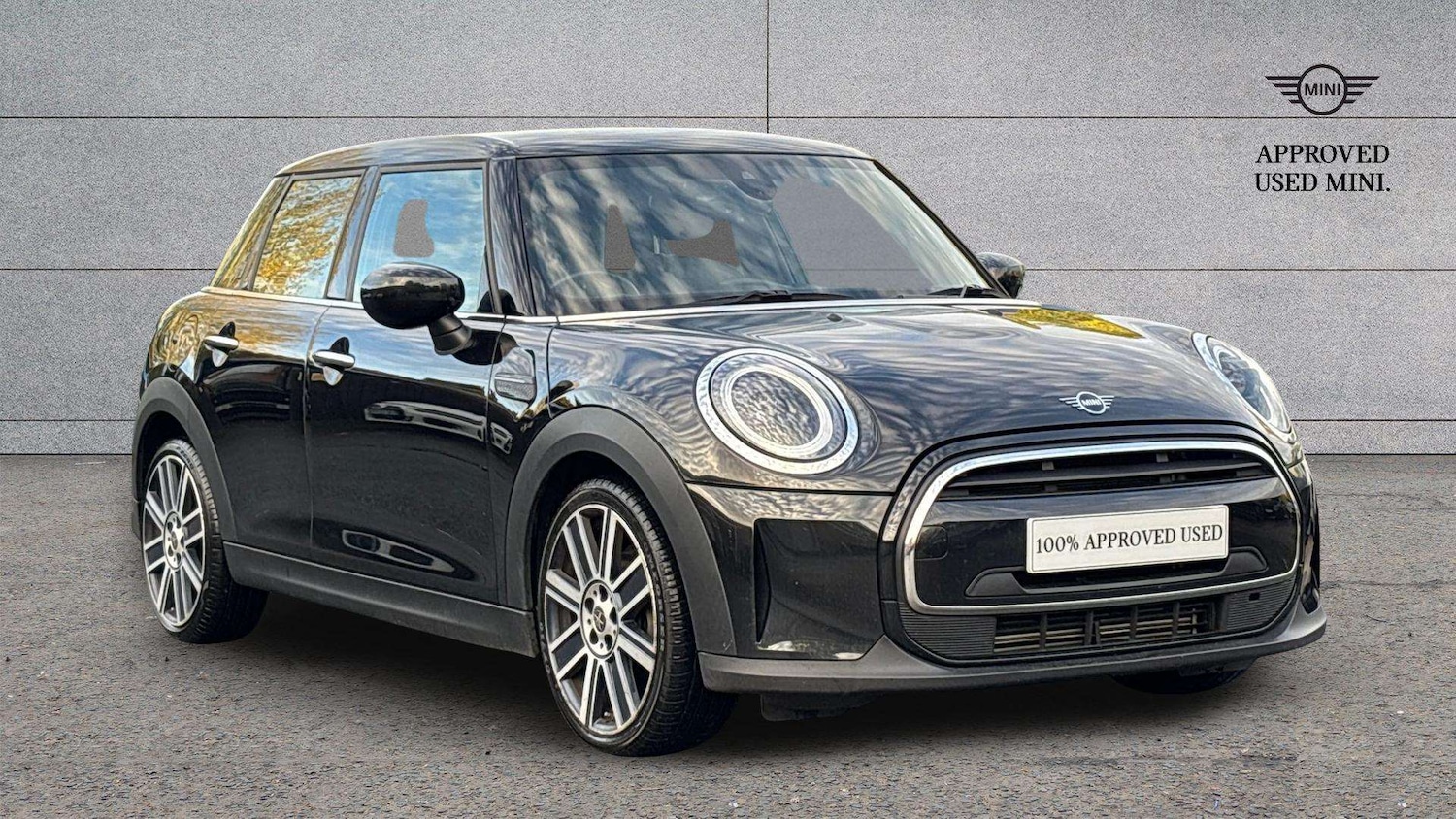 Used MINI Hatch 2022 for sale - 76401320: Photo 1