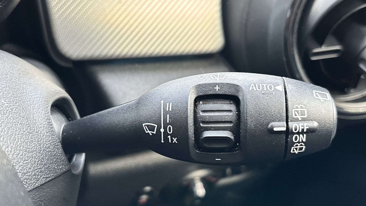 Used MINI Hatch 2022 for sale - 76401320: Photo 30