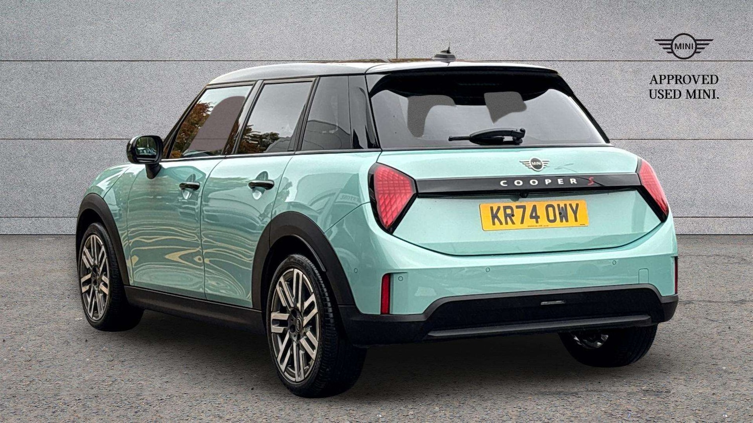 Used MINI Cooper 2024 for sale - 76475923: Photo 2