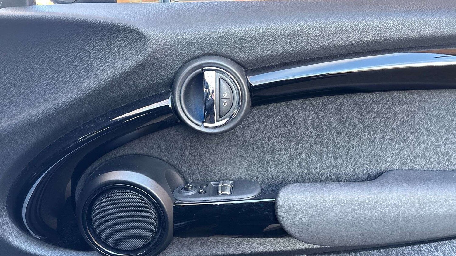 Used MINI Hatch 2020 for sale - 78119201: Photo 27