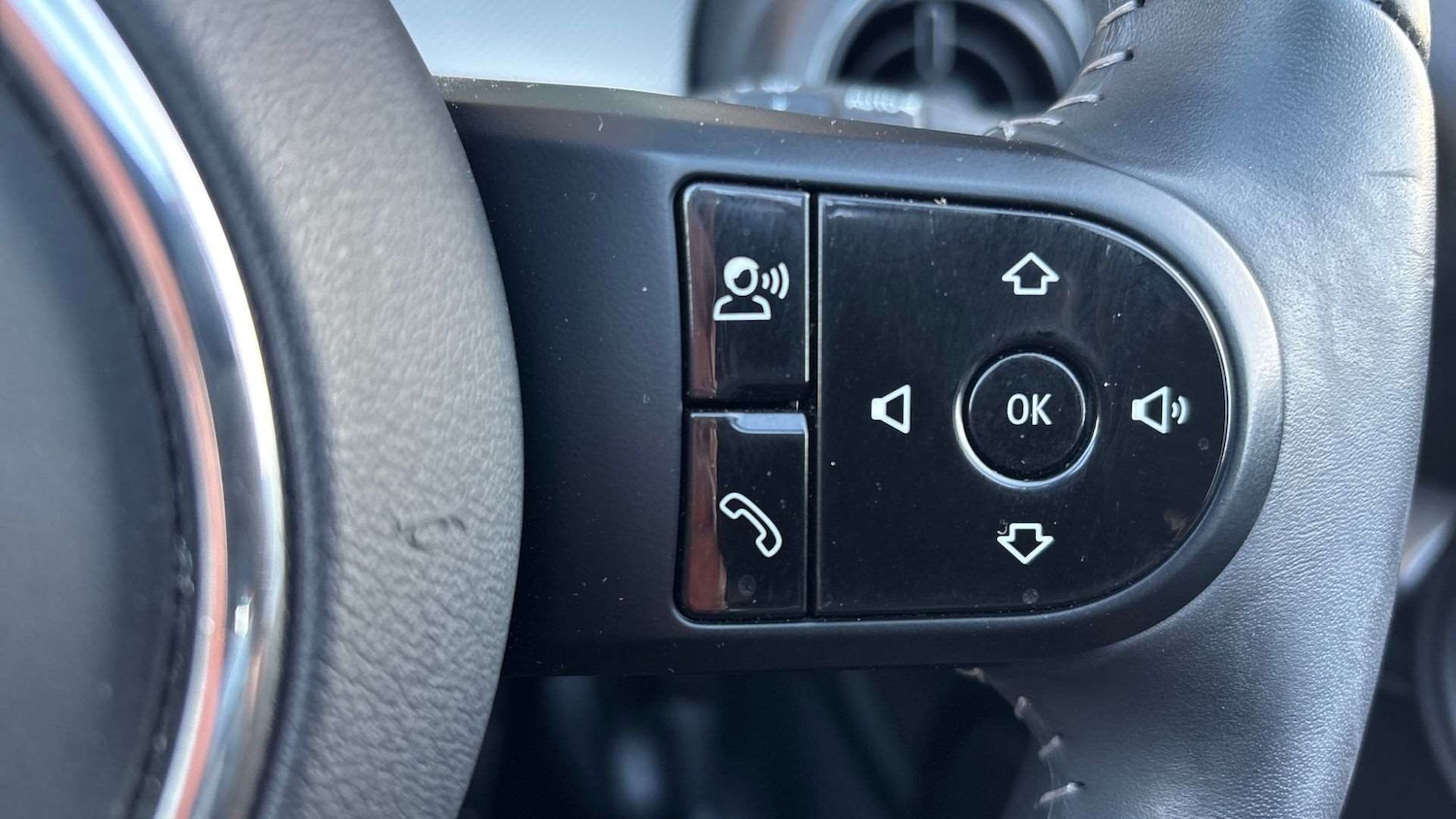 Used MINI Convertible 2022 for sale - 76804764: Photo 23