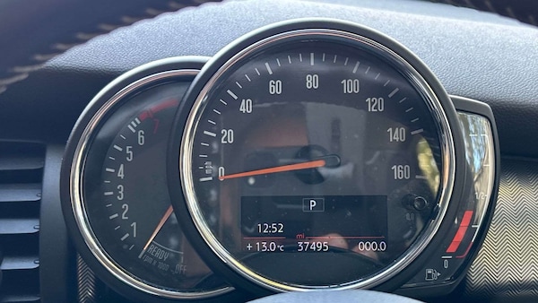 Used MINI Hatch 2019 for sale - 76156319: Photo 11