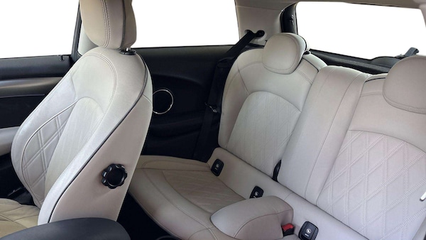 Used MINI Hatch 2019 for sale - 76156319: Photo 14