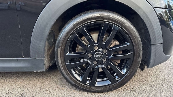 Used MINI Hatch 2019 for sale - 76156319: Photo 16