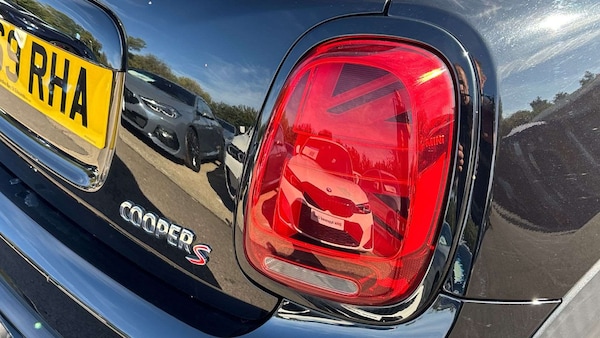 Used MINI Hatch 2019 for sale - 76156319: Photo 17