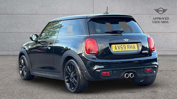 Used MINI Hatch 2019 for sale - 76156319: Photo 2