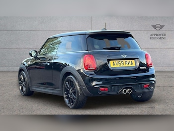 Used MINI Hatch 2019 for sale - 76156319: Photo 2