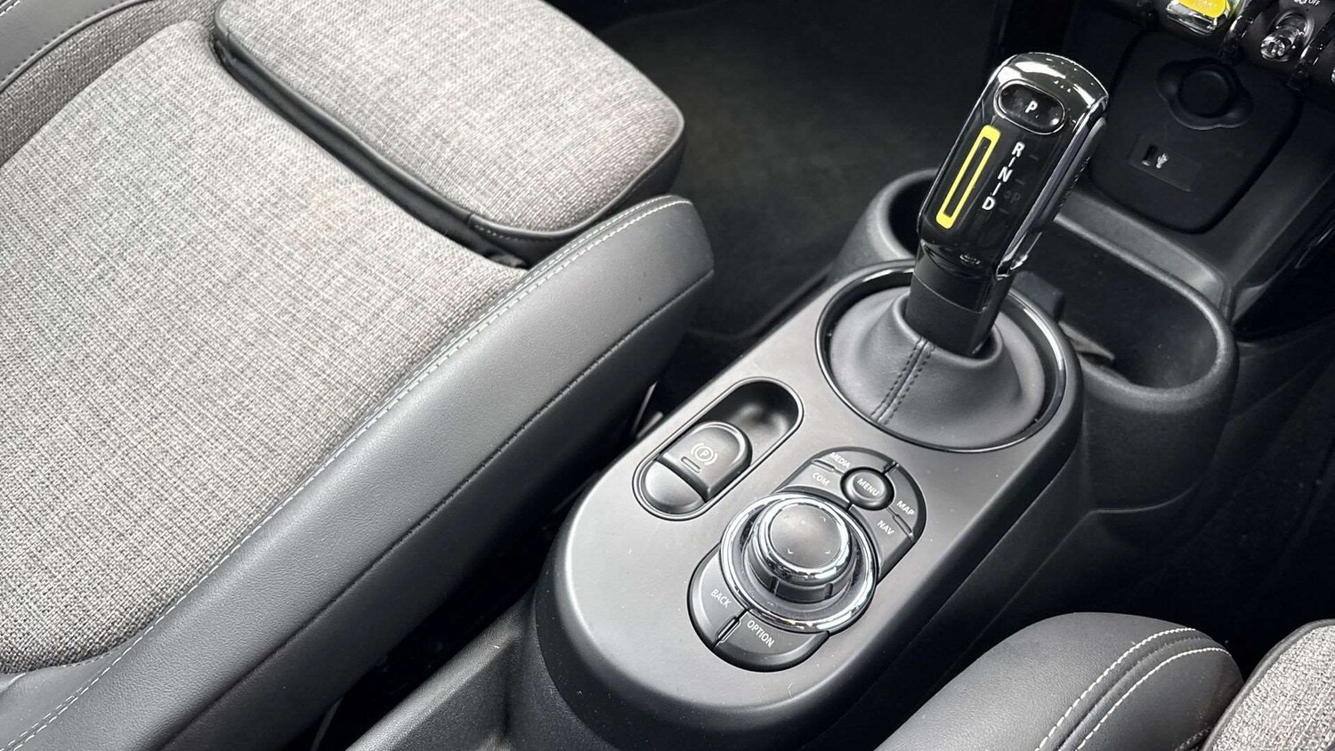 Used MINI Hatch 2023 for sale - 77429248: Photo 12