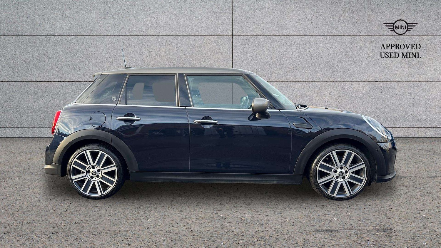 Used MINI Hatch 2023 for sale - 77206447: Photo 4