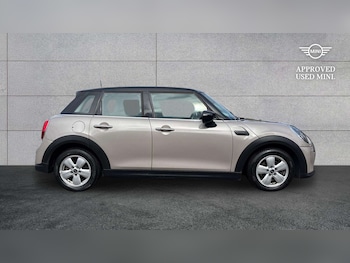 Used MINI Hatch 2023 for sale - 79556232: Photo