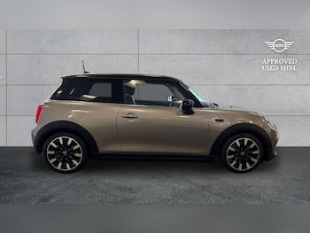 Used MINI Hatch 2019 for sale - 79702529: Photo