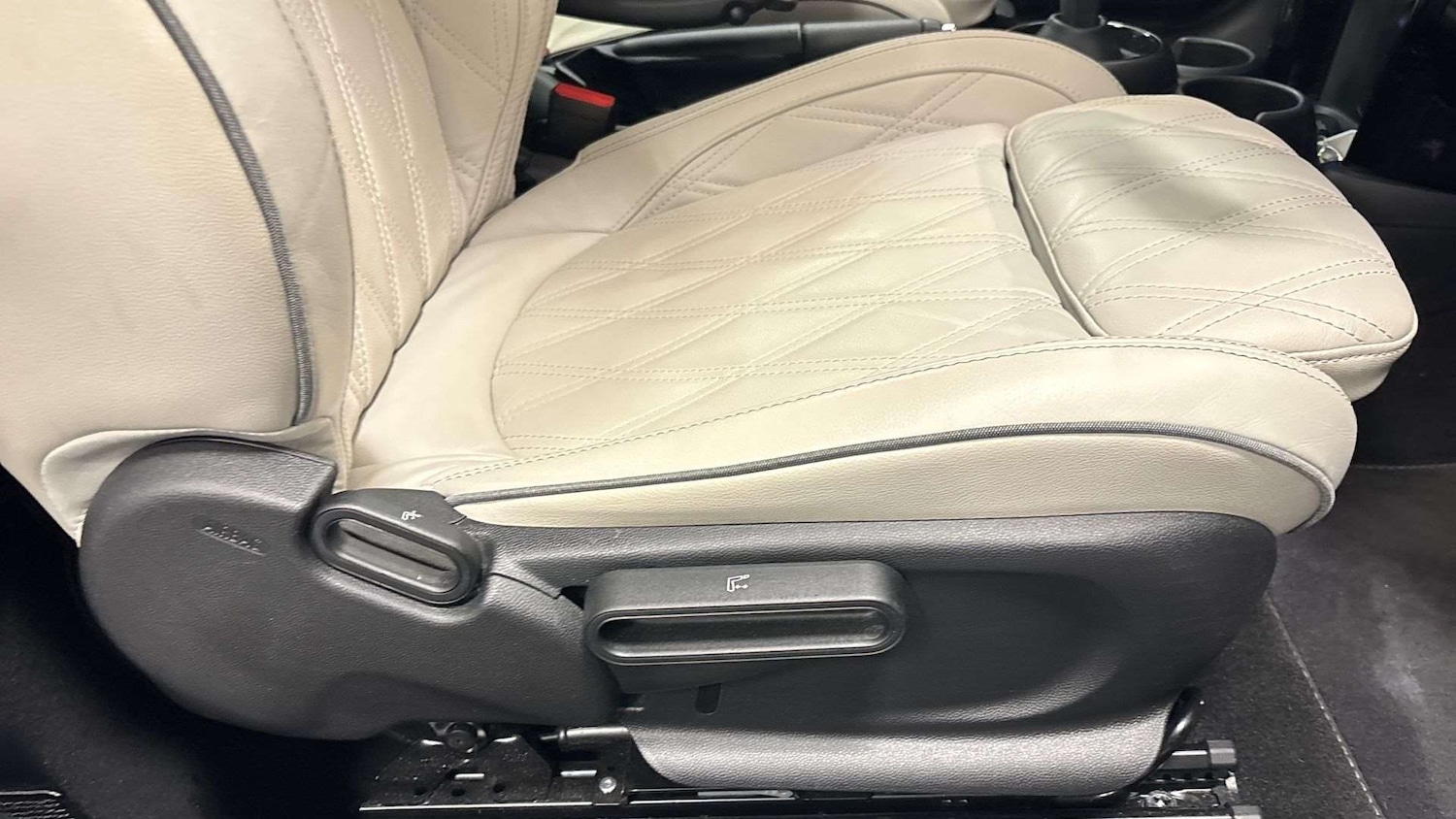 Used MINI Hatch 2023 for sale - 76827507: Photo 28