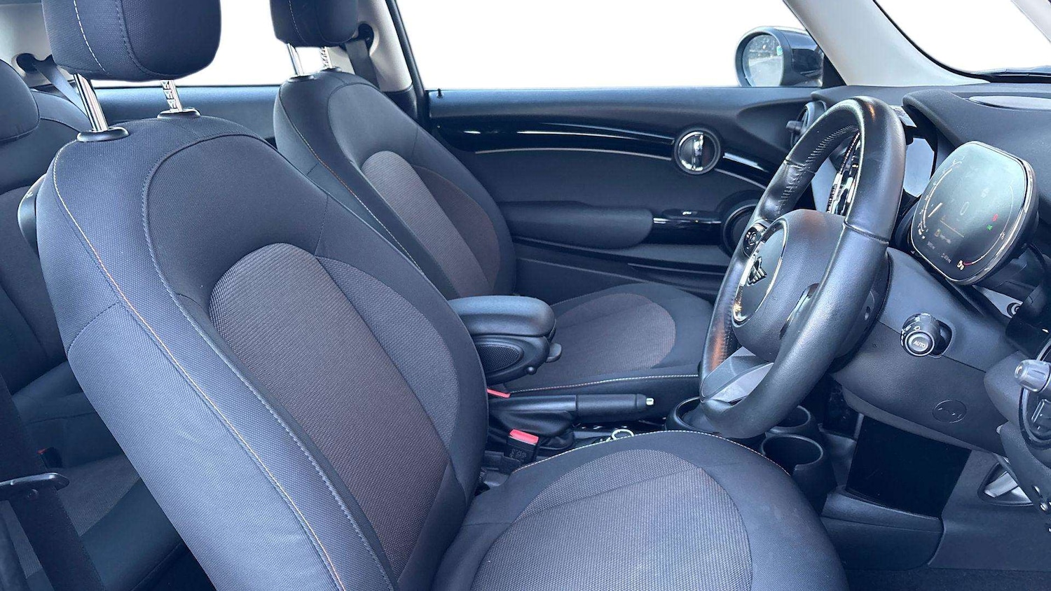 Used MINI Hatch 2023 for sale - 77093401: Photo 13