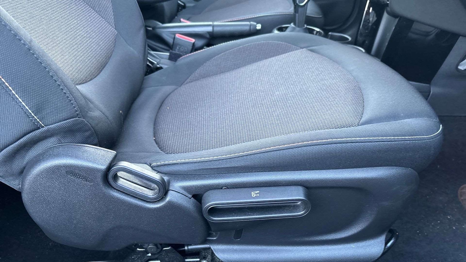 Used MINI Hatch 2023 for sale - 77093401: Photo 28