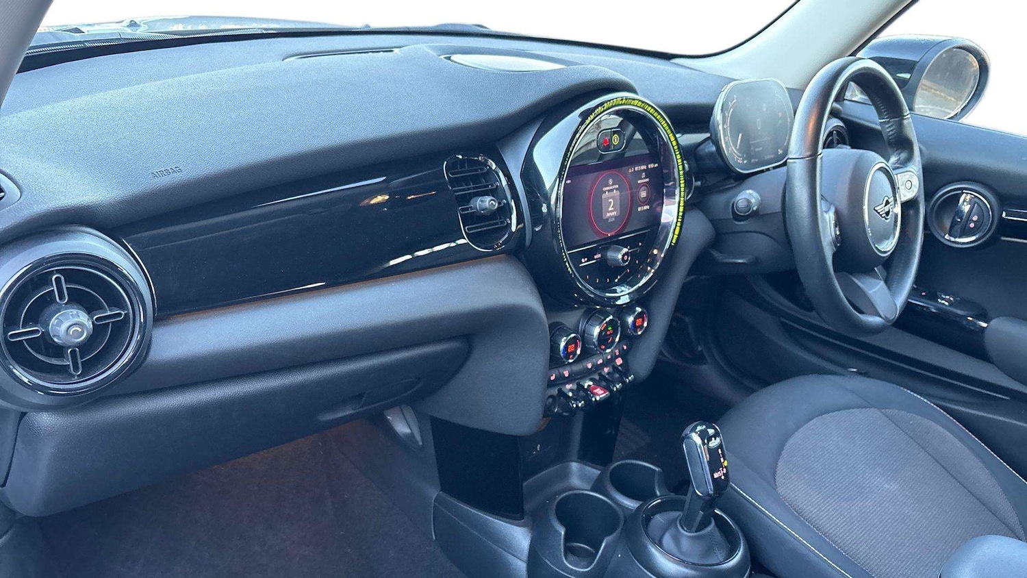 Used MINI Hatch 2023 for sale - 77093401: Photo 9