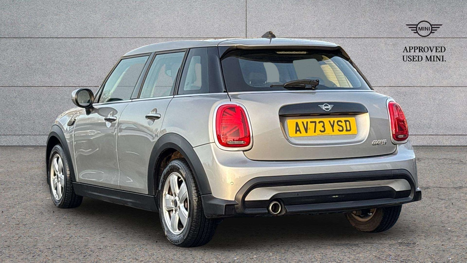 Used MINI Hatch 2023 for sale - 77361419: Photo 2