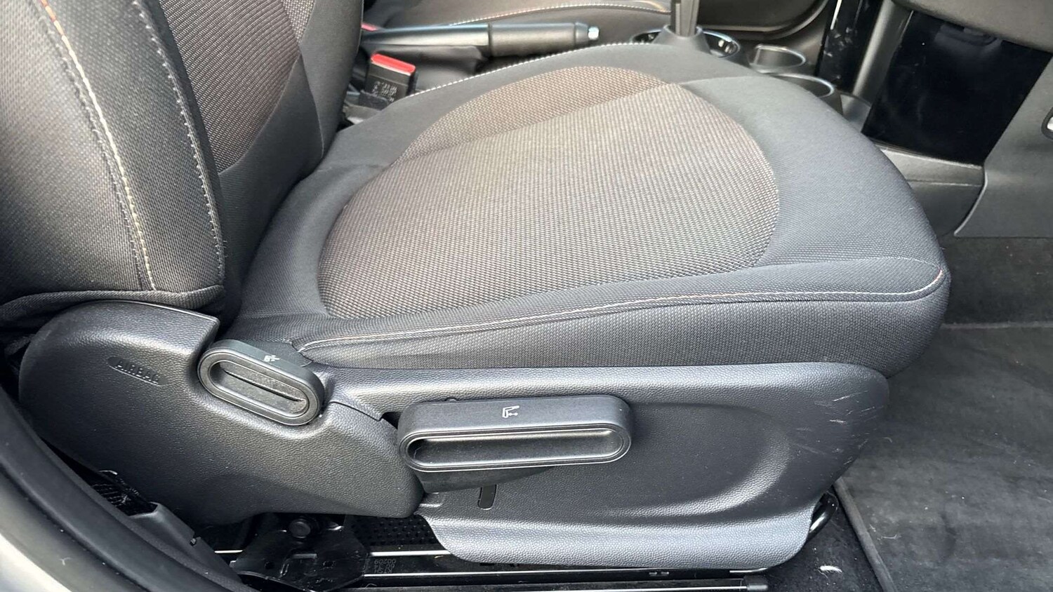 Used MINI Hatch 2023 for sale - 77361419: Photo 28