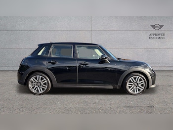 Used MINI Cooper 2025 for sale - 76004519: Photo
