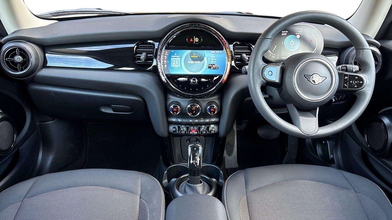 Used MINI Hatch 2023 for sale - 76339580: Photo 6