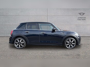 Used MINI Hatch 2022 for sale - 77943139: Photo