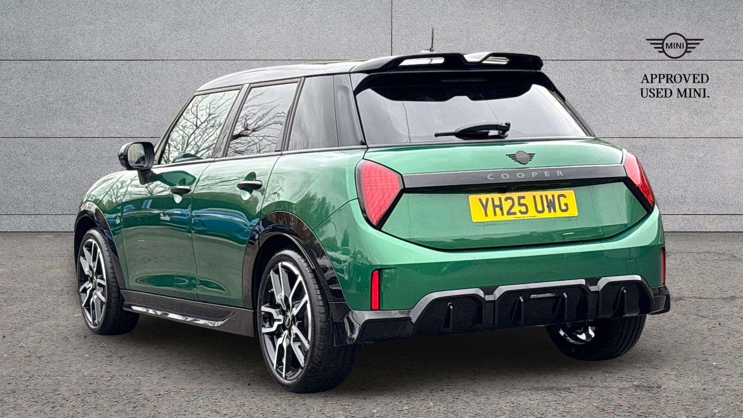 Used MINI Cooper 2025 for sale - 76553057: Photo 2