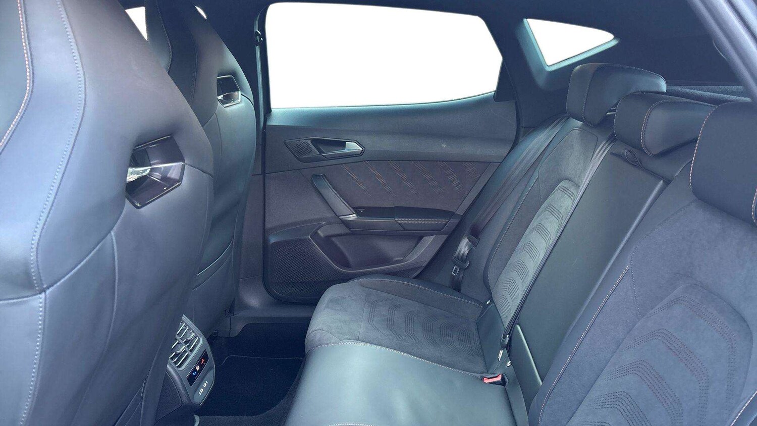 Used Cupra Formentor 2023 for sale - 76648974: Photo 14