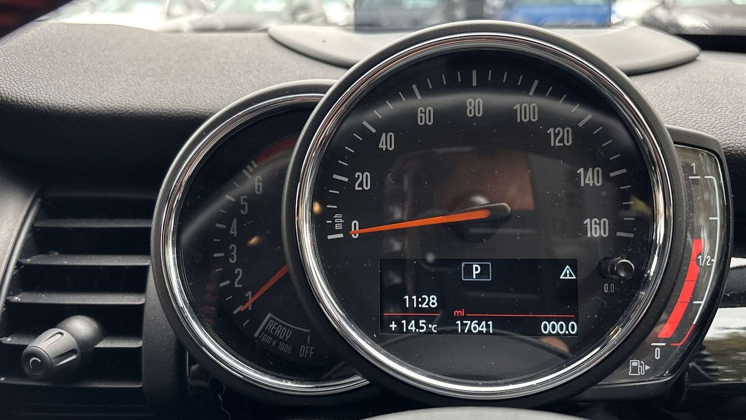 Used MINI Hatch 2019 for sale - 76435737: Photo 11