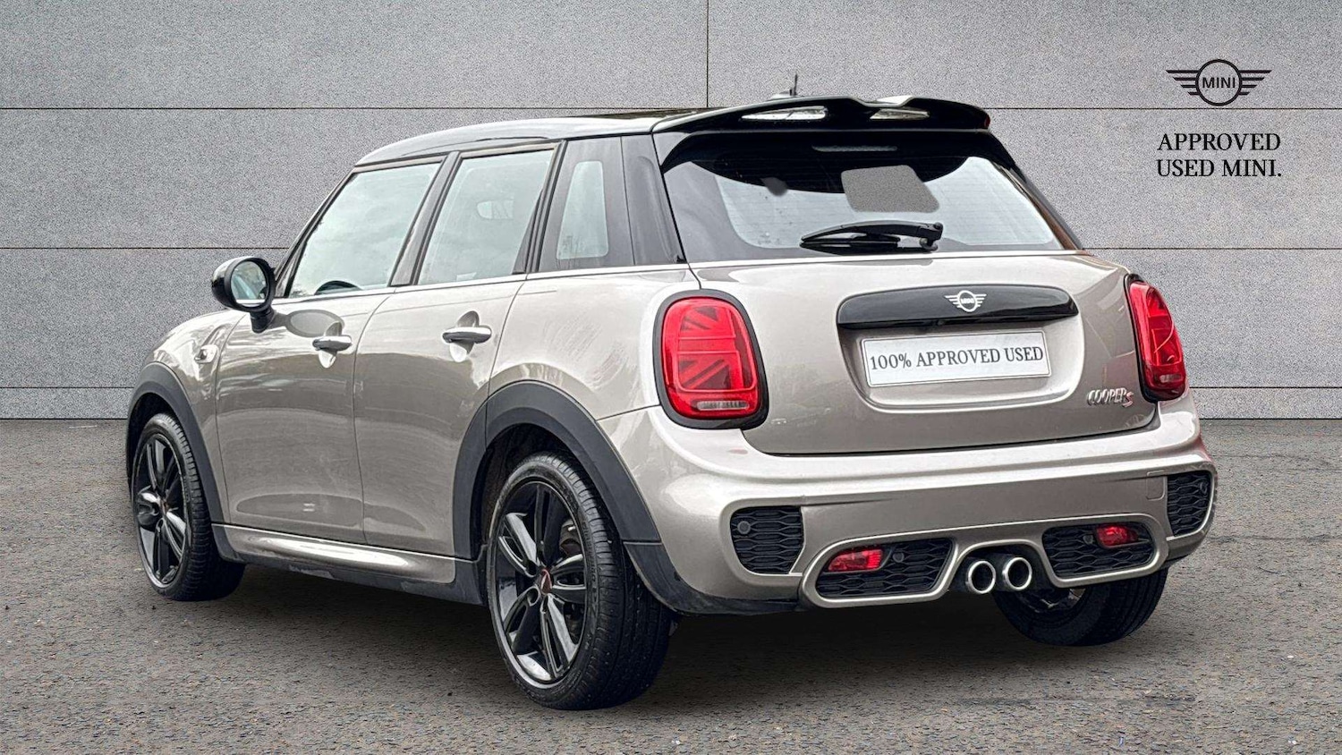 Used MINI Hatch 2019 for sale - 76435737: Photo 2