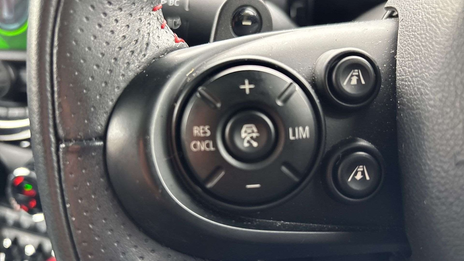 Used MINI Hatch 2019 for sale - 76435737: Photo 22