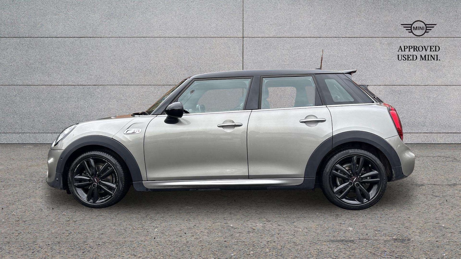 Used MINI Hatch 2019 for sale - 76435737: Photo 5