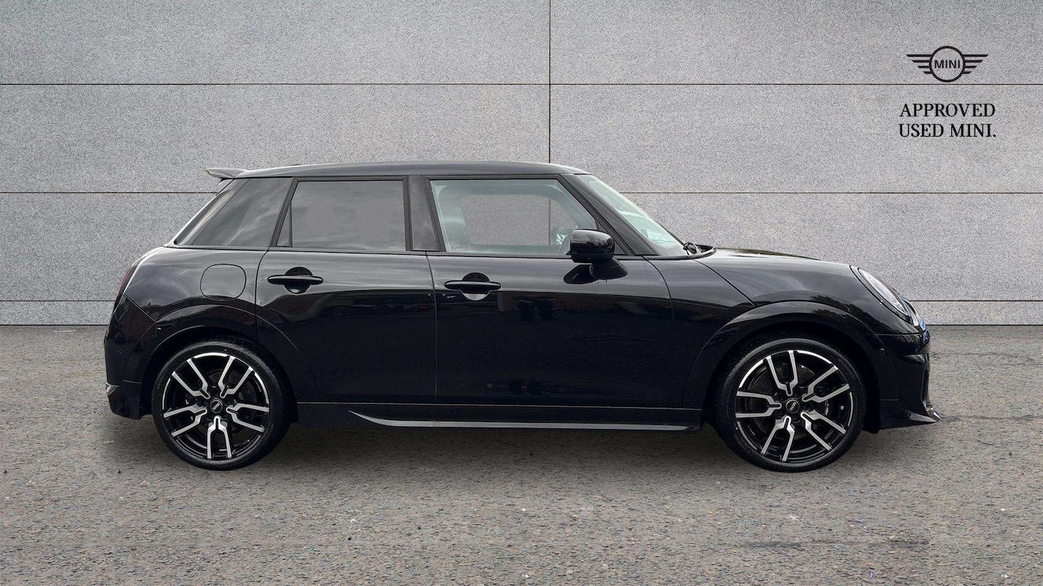 Used MINI Cooper 2025 for sale - 76553143: Photo 4