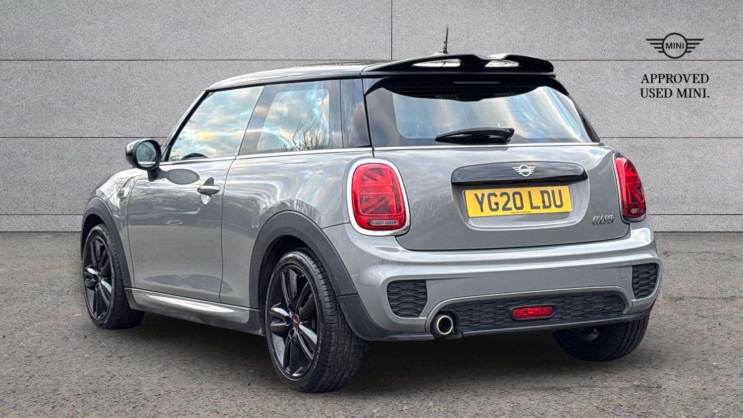 Used MINI Hatch 2020 for sale - 78119179: Photo 2