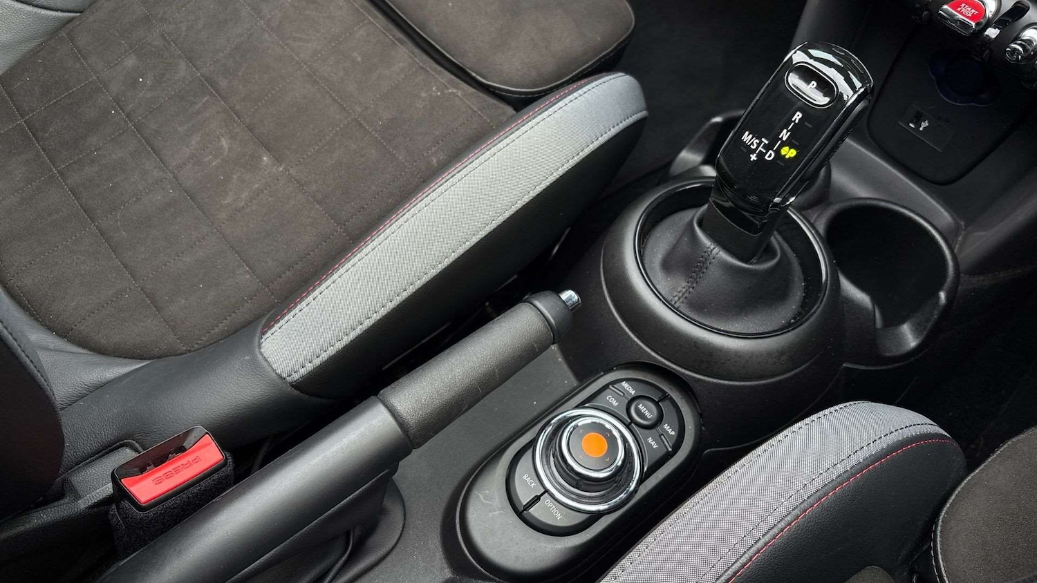 Used MINI Convertible 2020 for sale - 77443418: Photo 12